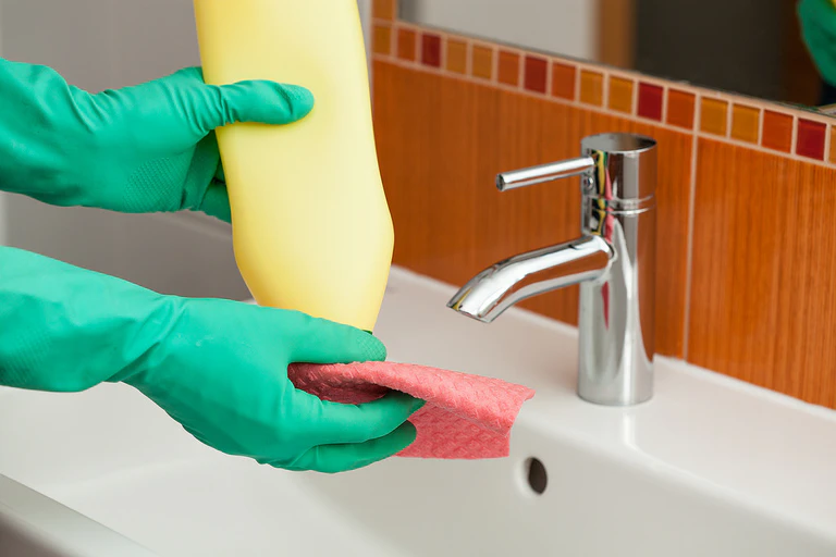  — © Flickr Bathroom Cleaning Aqua Mechanical CC BY 2.0